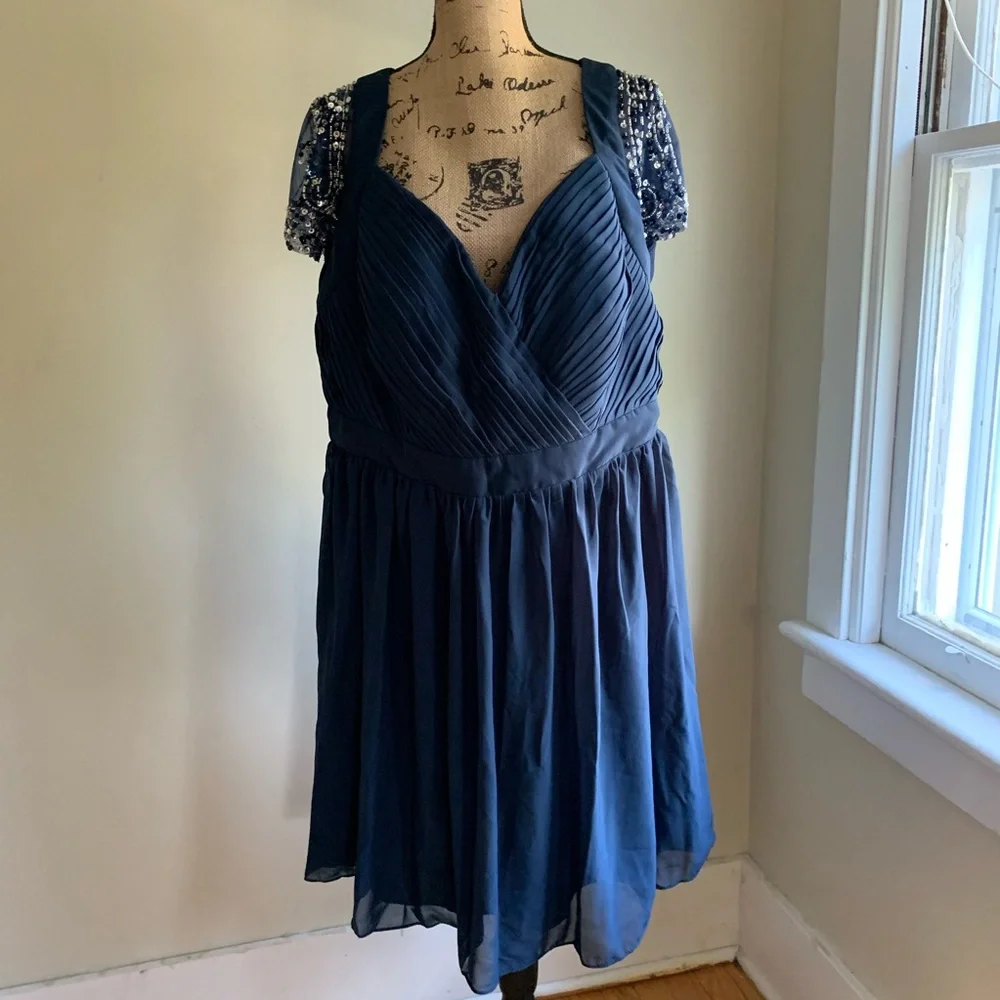 JJ’s House Dark Navy Cocktail Dress - Picture 2 of 16